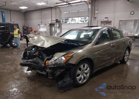 2010 Honda Accord 2.4 Ex-L из США, поврежденный, VIN 1HGCP2F83AA105971